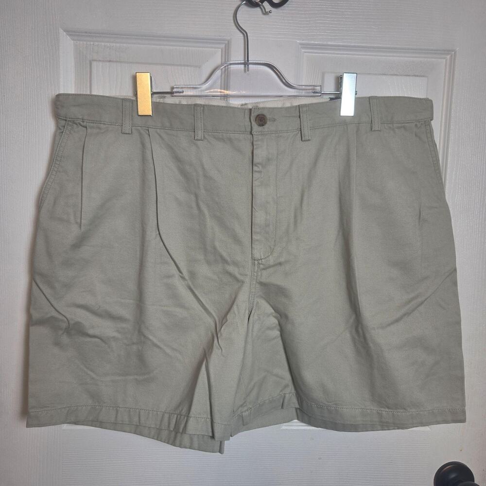 Lands' End Shorts Mens 44 Beige Chino Pleated Traditional Fit Elastic Waist
